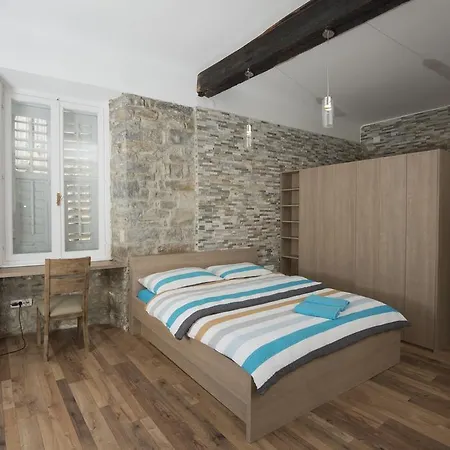 Vista Apartment